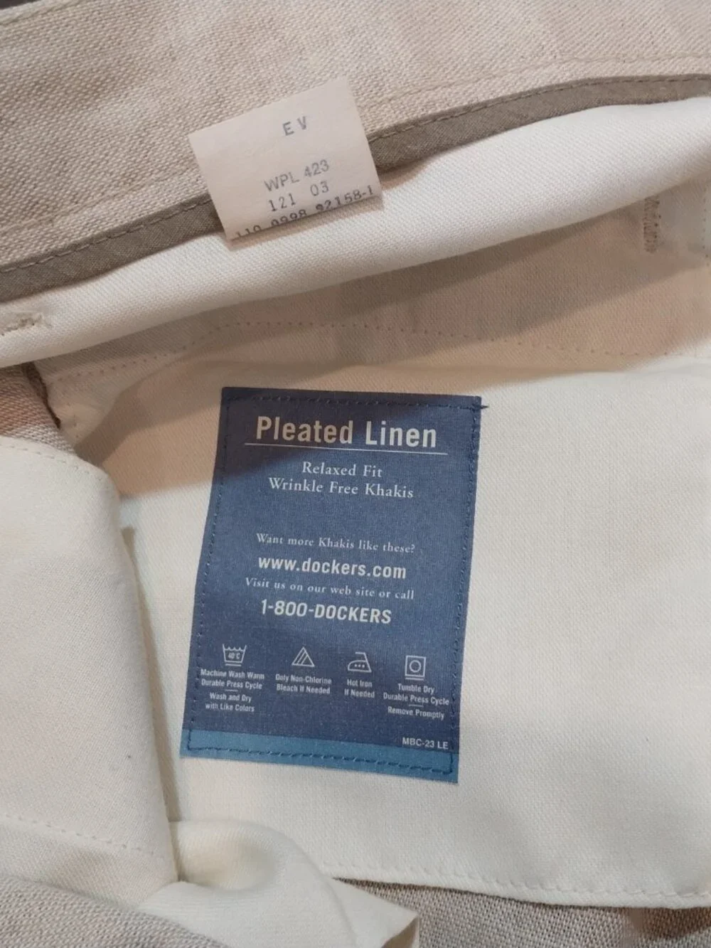 Vintage 90s Dockers Khakis Pants 38x32 Beige Relaxed Fit Two-Pleated Linen Cotto